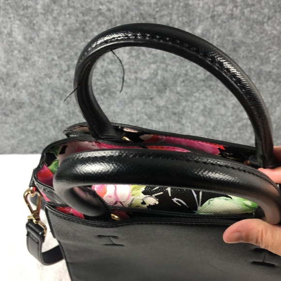 Betsey Johnson - Picture 7 of 13